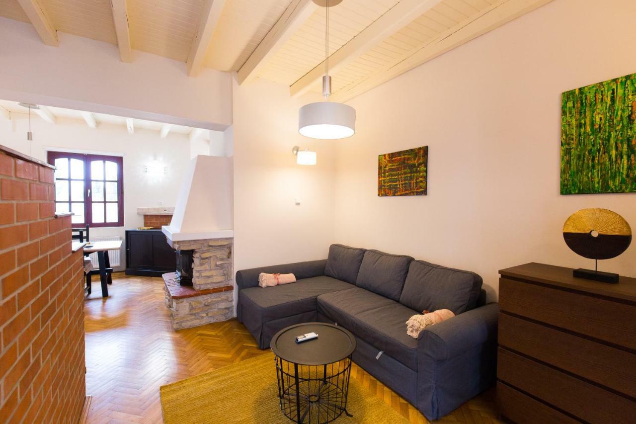Two Towers Apartman Мисколк Екстериор снимка